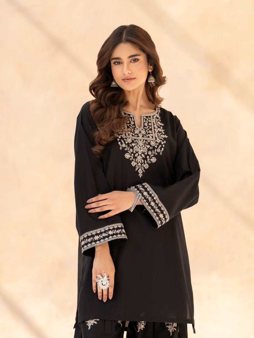 Aliyah Cotton Embroided 2 PCs (Farshi Shalwar)