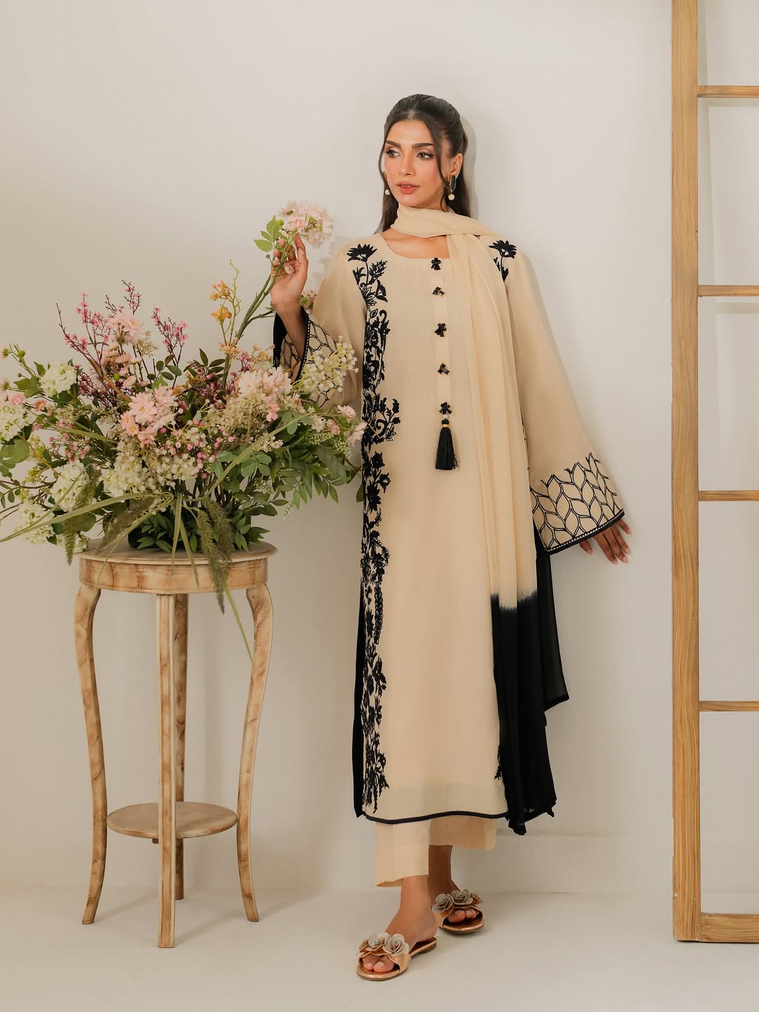 Roop Embroided 3 PCs
