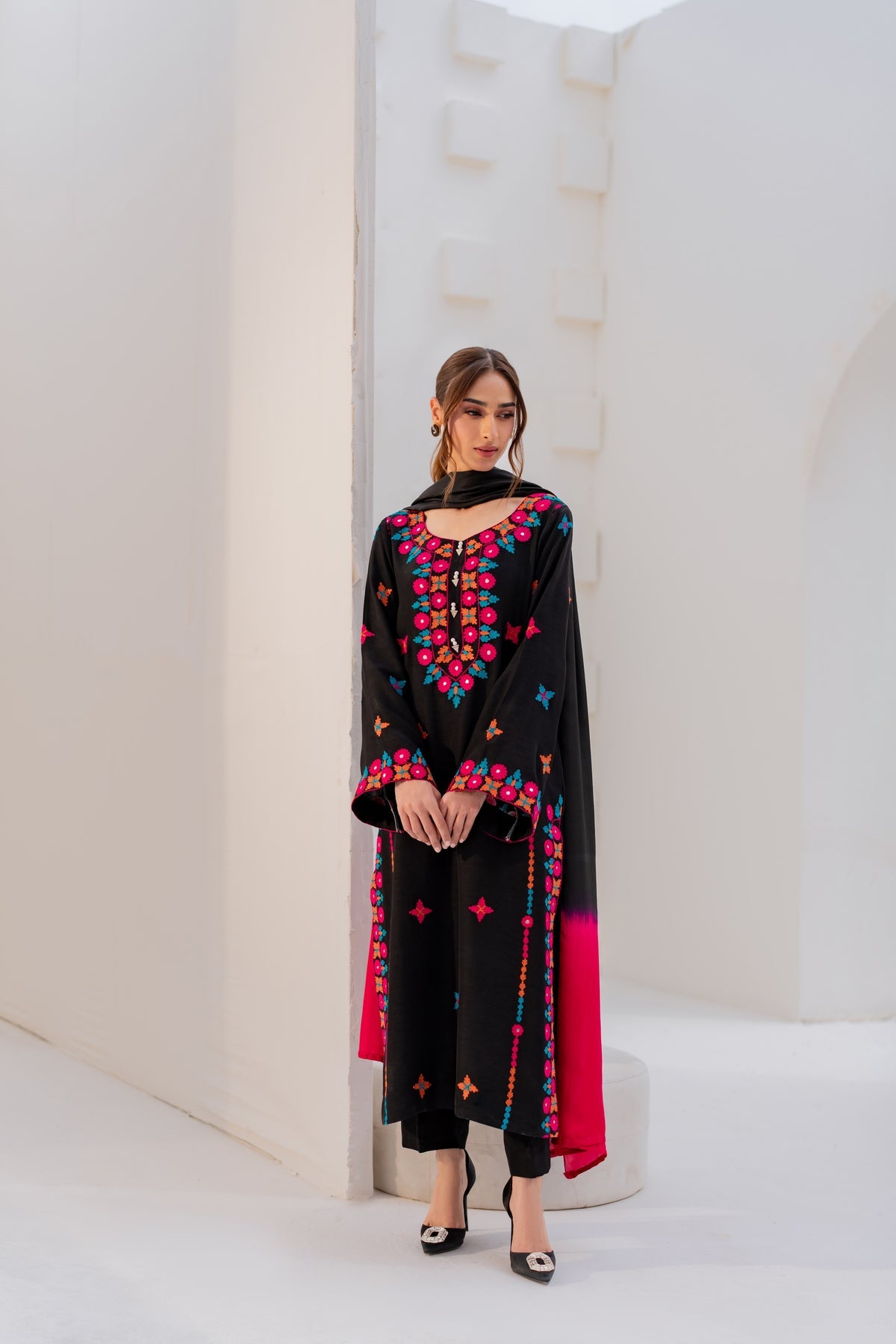 Nyra Embroided Long Length 3 PCs