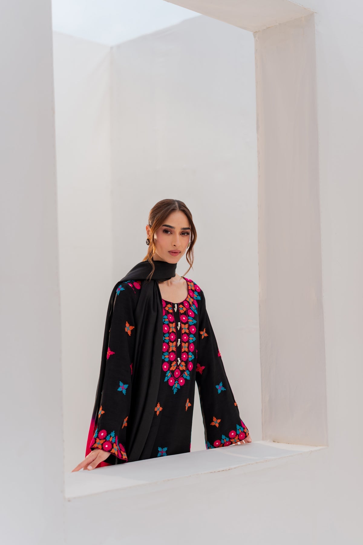 Nyra Embroided Long Length 3 PCs