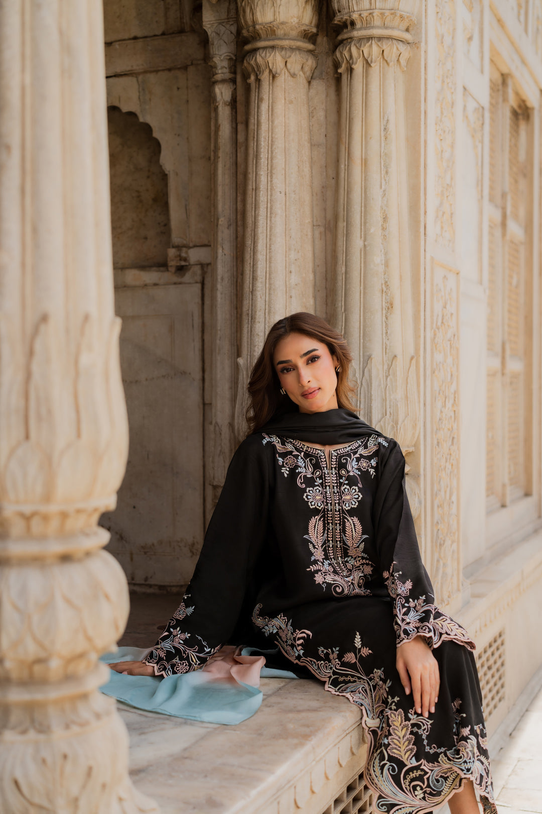 Bismal Embroidered 3-Piece Suit