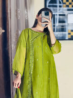 Mahnoor  ( Stitched 3 Pcs )
